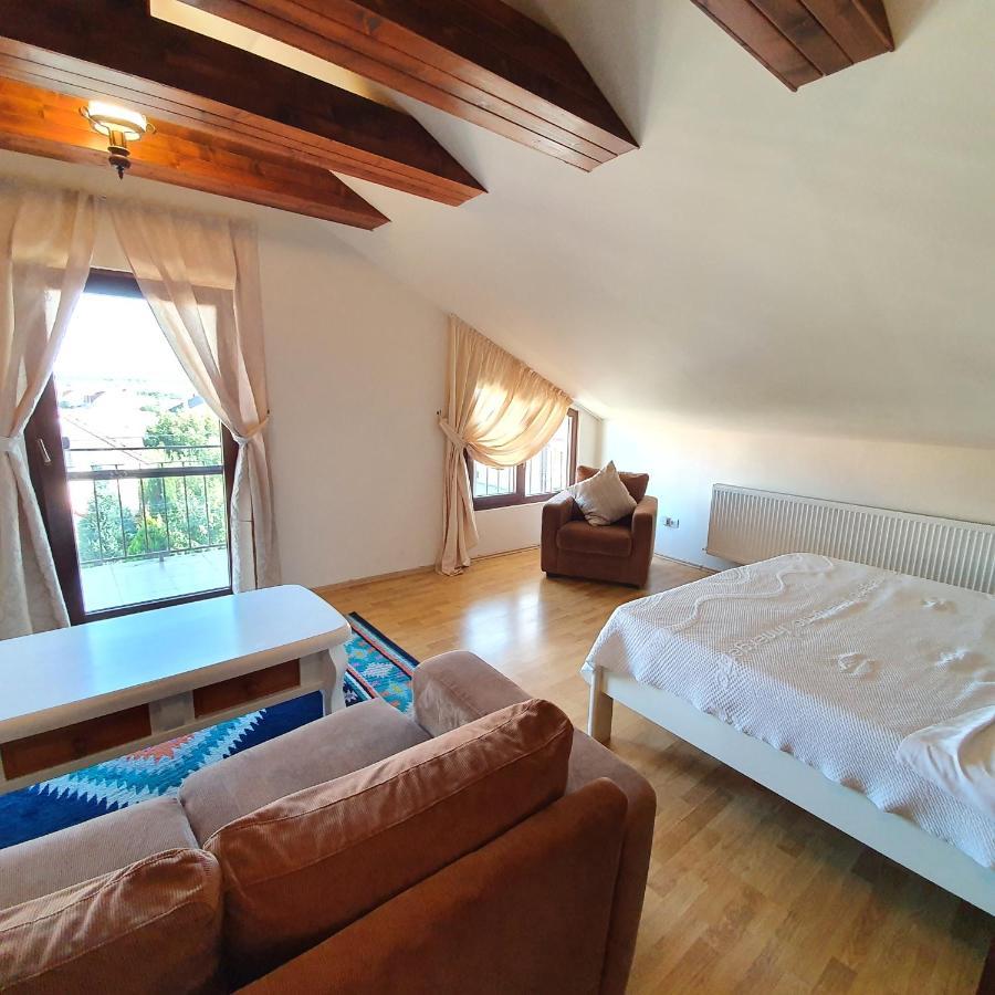 Vila De La Lugas Oradea Extérieur photo