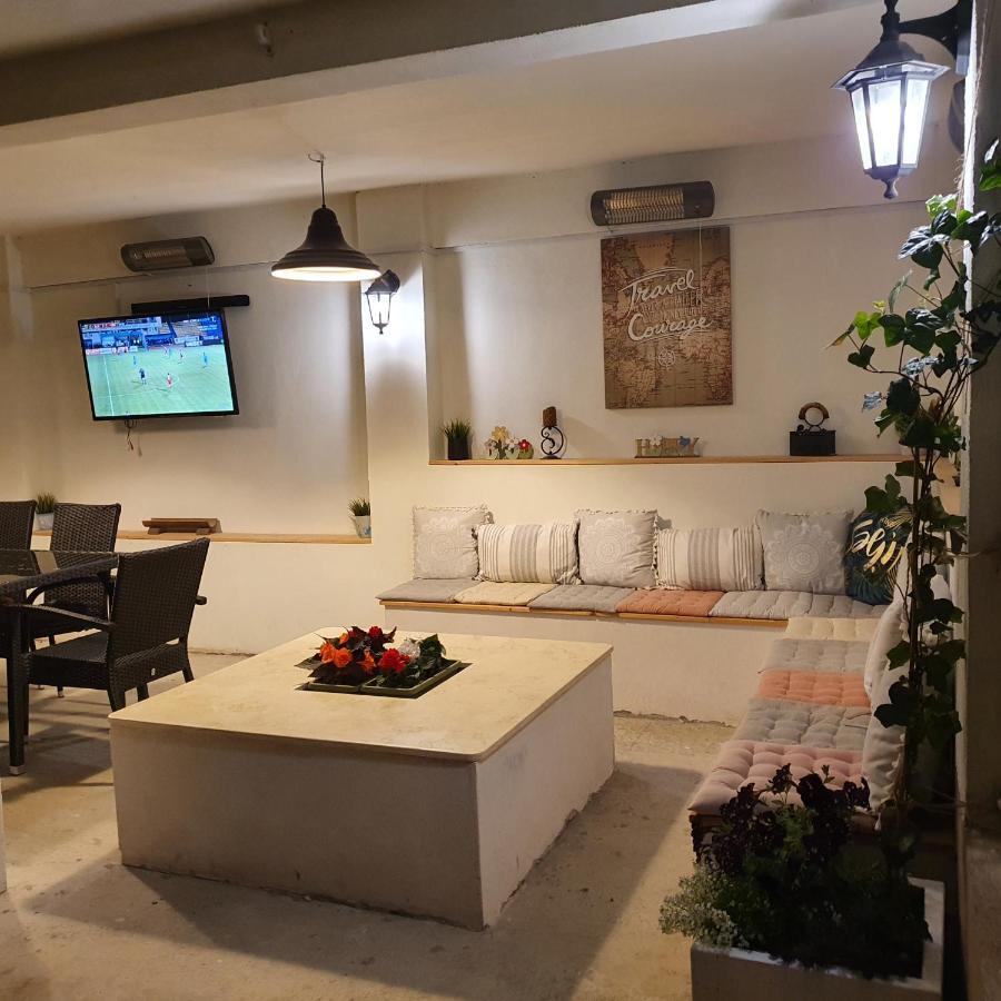 Vila De La Lugas Oradea Extérieur photo