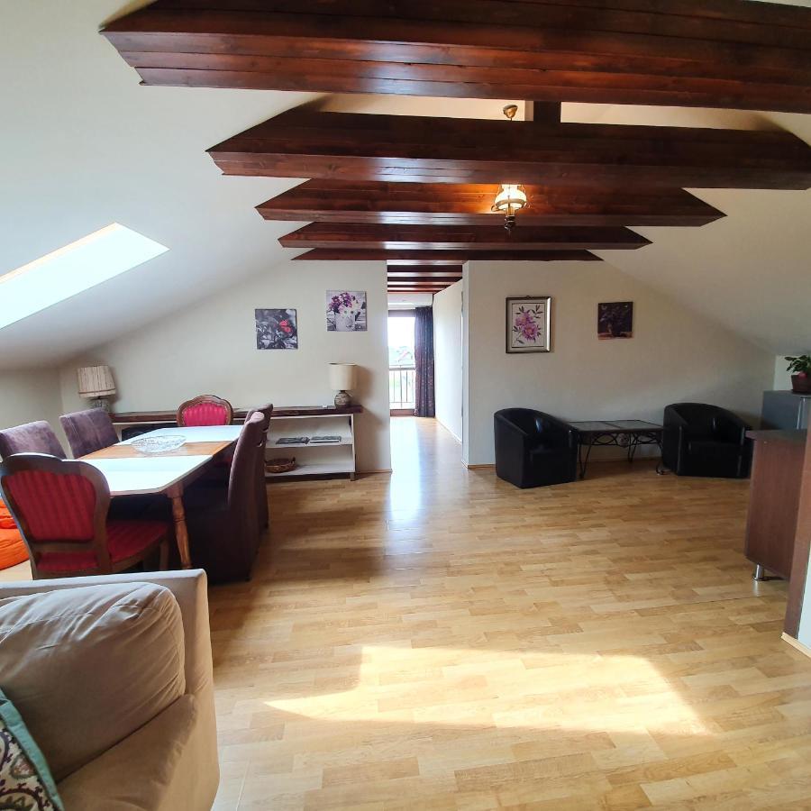 Vila De La Lugas Oradea Extérieur photo