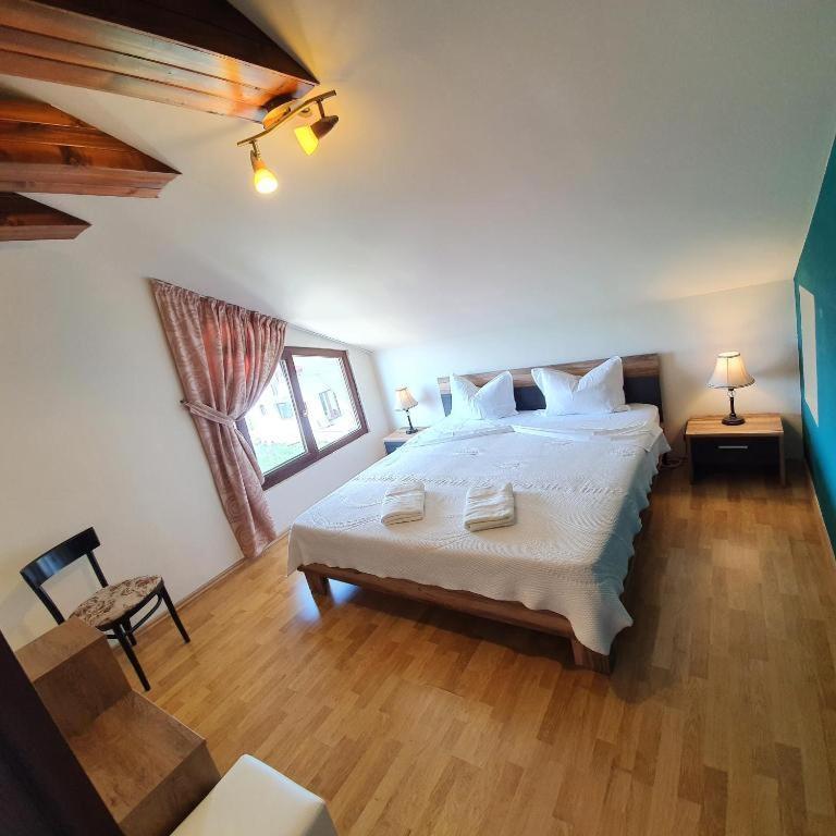 Vila De La Lugas Oradea Extérieur photo