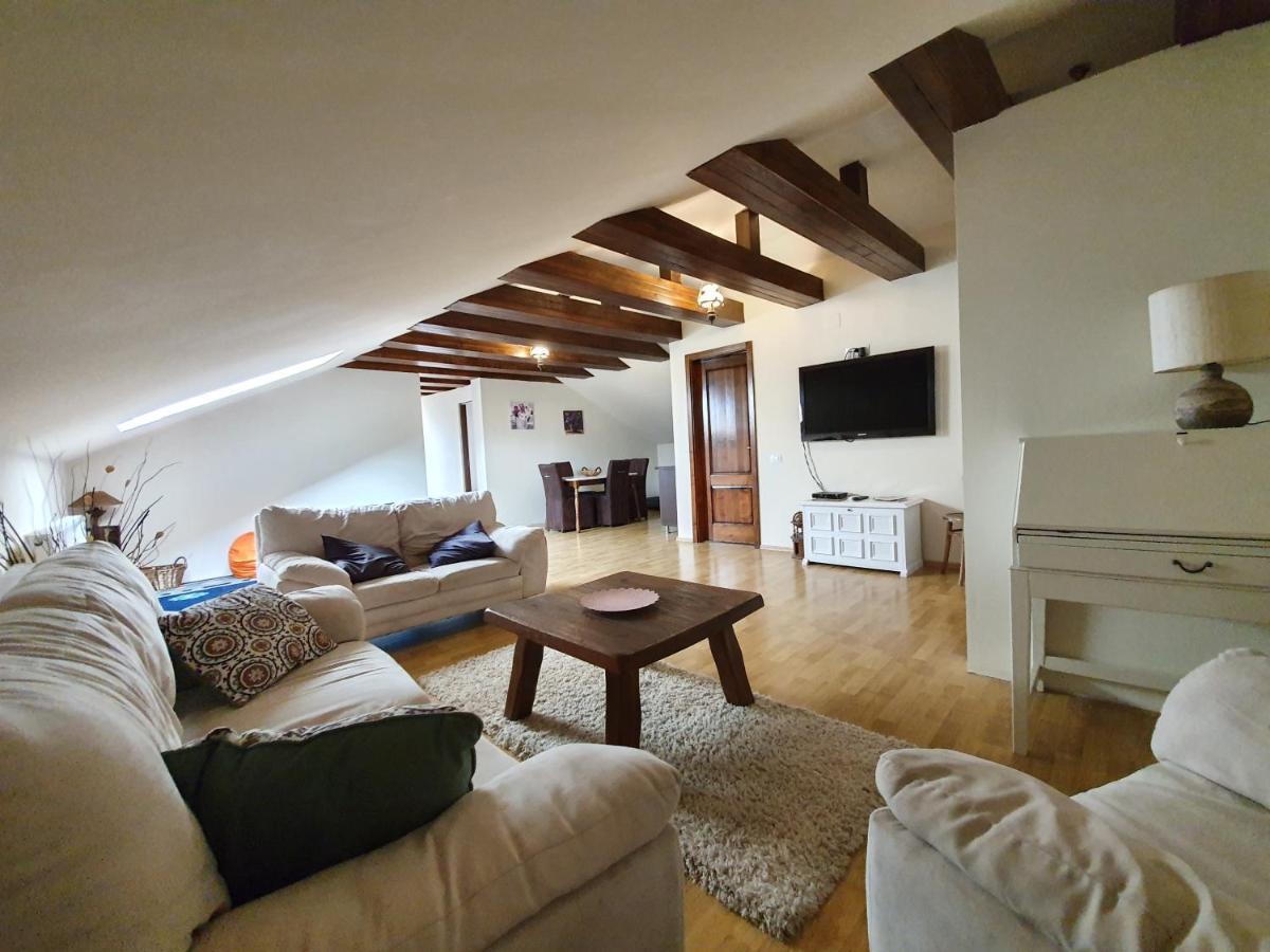 Vila De La Lugas Oradea Extérieur photo
