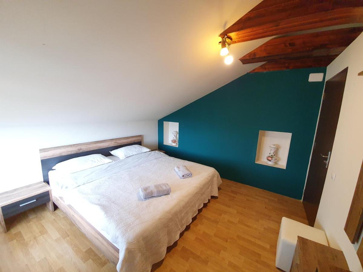 Vila De La Lugas Oradea Extérieur photo